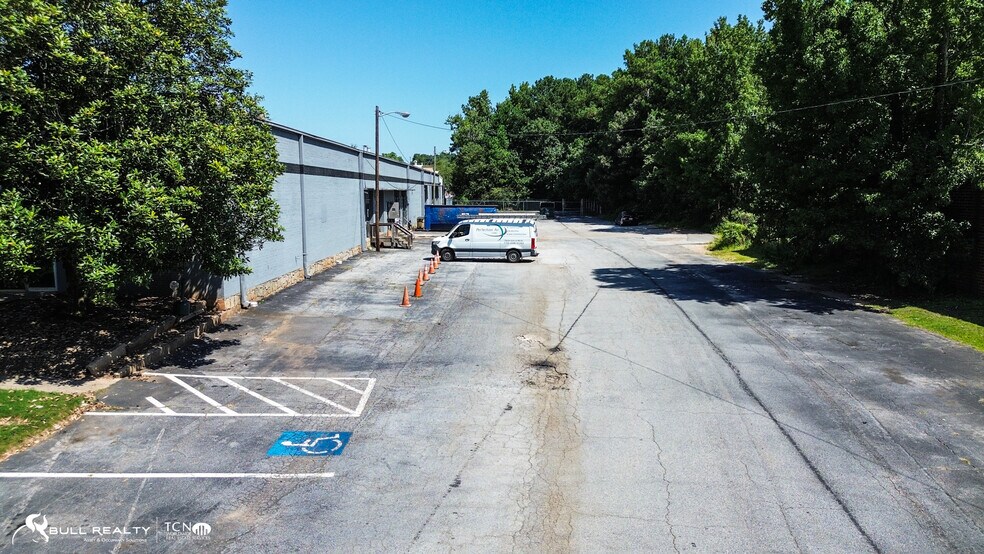 More Photos Of 5530 E Ponce De Leon Ave, Stone Mountain Distribution For Lease