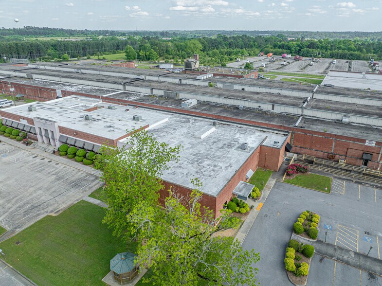 More Photos Of 60 Highway 22, Milledgeville Showroom For Sale