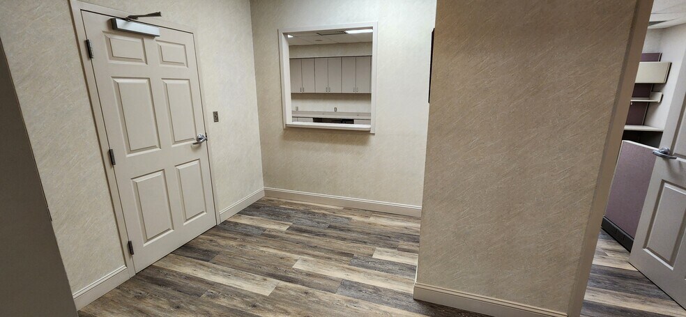 More Photos Of 200 Arh Ln, Low Moor Hospital For Sale