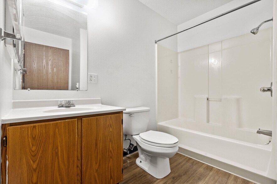 More Photos Of 611 W Van Weiss Blvd, West Burlington Apartments For Sale