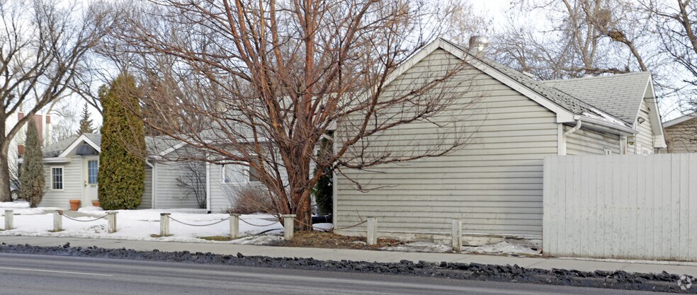 More Photos Of 5600 Elbow Dr SW, Calgary Medical For Sale