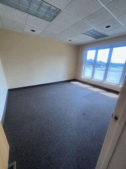 More Photos Of 492-496 White Spruce Blvd, Rochester Office For Sale