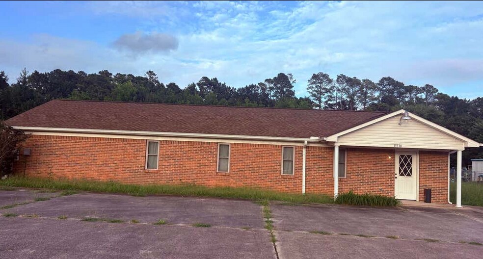 Primary Photo Of 15330 Highway 231 431 N, Hazel Green Healthcare For Sale