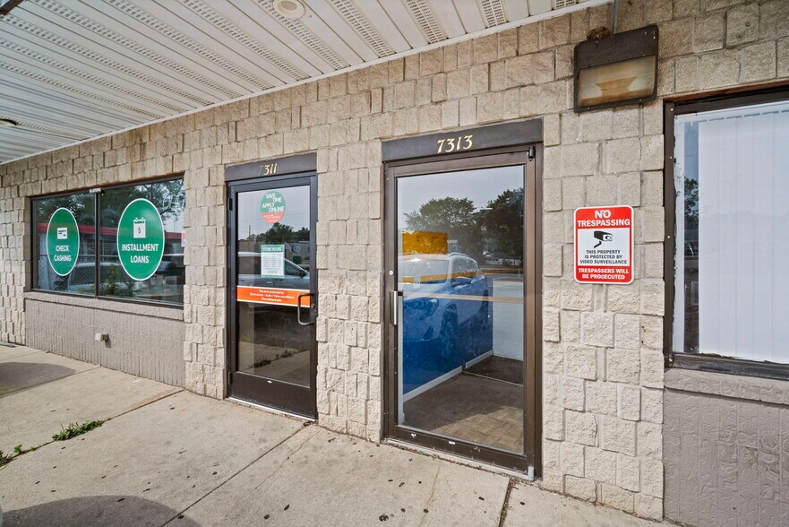 More Photos Of 7311-7321 N Teutonia Ave, Milwaukee Freestanding For Sale