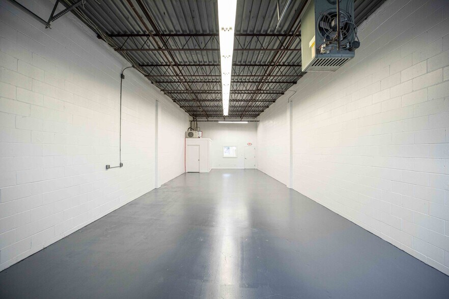 More Photos Of 66-96 Cain Dr, Brentwood Industrial For Sale