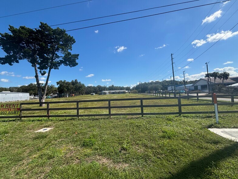 More Photos Of 8595 W Goodman Ln, Homosassa Industrial For Lease