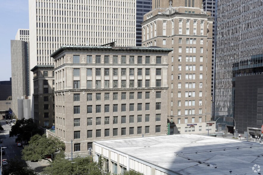 More Photos Of 1205 Travis St, Houston Hotel For Lease