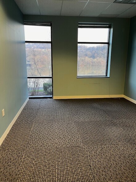 More Photos Of 285 E Waterfront Dr, Homestead Office For Lease