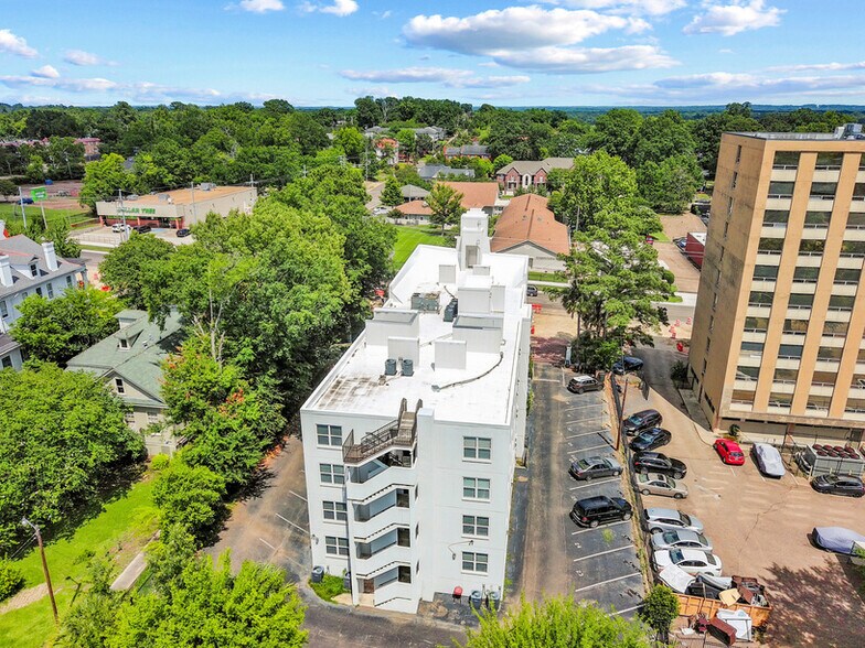 More Photos Of 827 N State St, Jackson Apartments For Sale