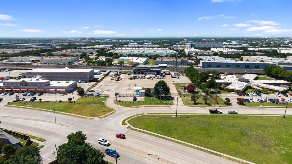 More Photos Of 3104 S Rigsbee Dr, Plano Service For Lease