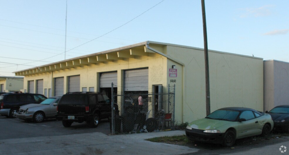 More Photos Of 5650 Rodman St, Hollywood Warehouse For Lease