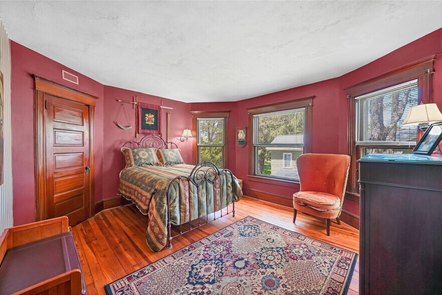 More Photos Of 45 Main St, Califon Office Residential For Sale
