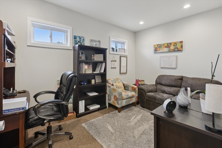 More Photos Of 615 S Euclid Ave, Bay City Medical For Sale