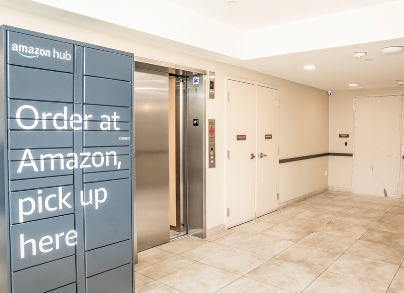 More Photos Of 1070 S Bedford St, Los Angeles Multifamily For Sale