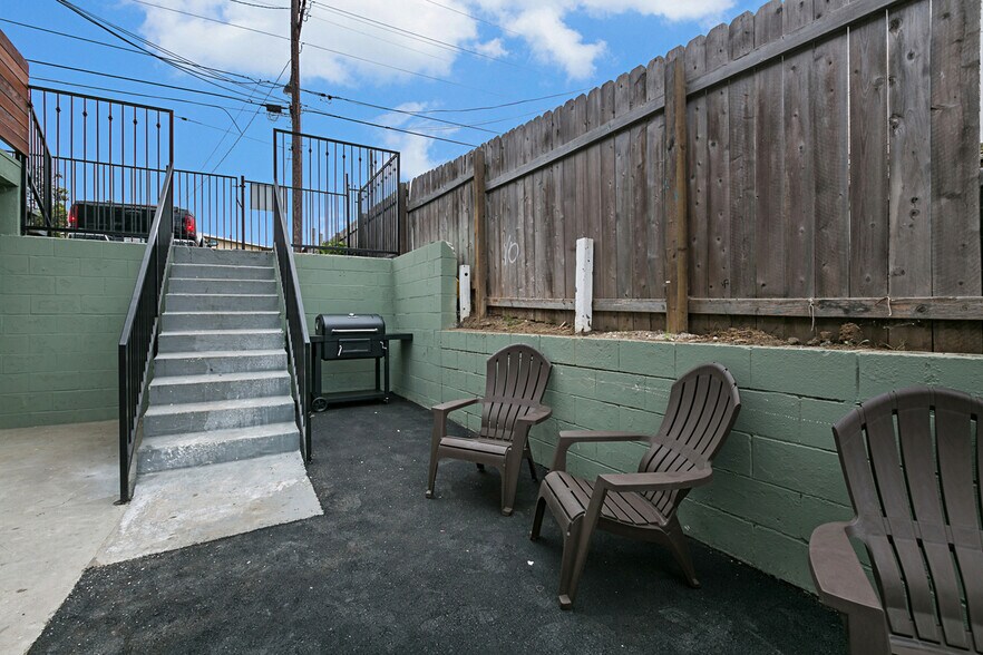 More Photos Of 1415 Marquette St, Oceanside Apartments For Sale