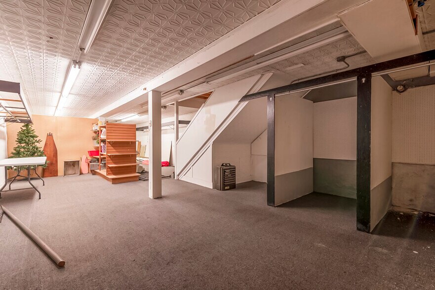 More Photos Of 1607-1609 10th St, Monroe General Retail For Sale