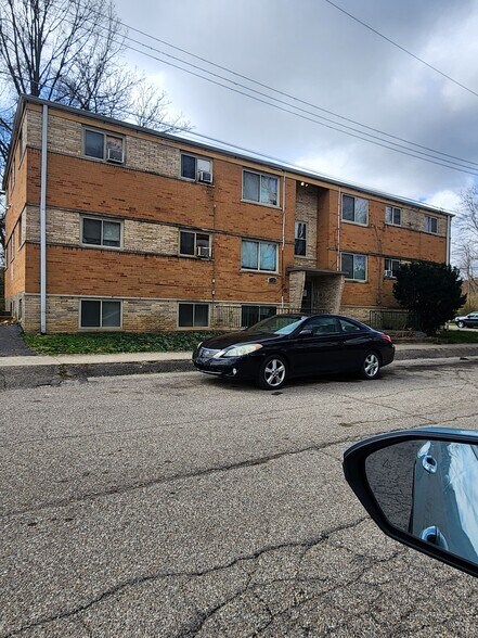 More Photos Of 1725 Hastings Ave, Cincinnati Apartments For Sale