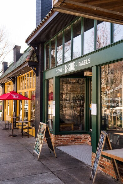 More Photos Of 215 Church St, Decatur Loft Creative Space For Lease