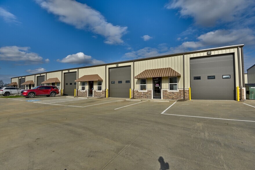 More Photos Of 11400 State Highway 30, College Station Warehouse For Sale
