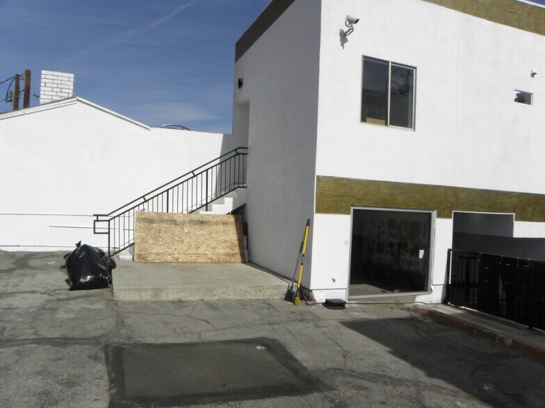 More Photos Of 4225 Crenshaw Blvd, Los Angeles Bar For Lease