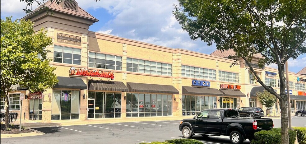 More Photos Of 21430 Cedar Dr, Sterling Storefront Retail Office For Lease