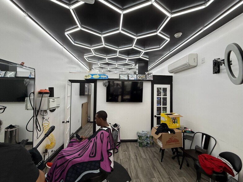 More Photos Of 77-85 Graham Ave, Brooklyn Storefront Retail Residential For Lease