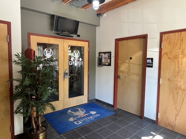 More Photos Of 1306 Wilmington Pike, West Chester Office For Sale