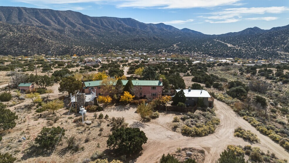 More Photos Of 24 Matisse Rd NE, Albuquerque Apartments For Sale