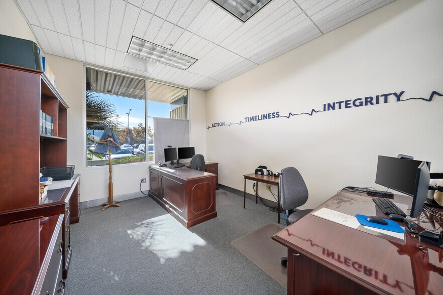More Photos Of 4301 Second Wind Way, Paso Robles Office For Lease