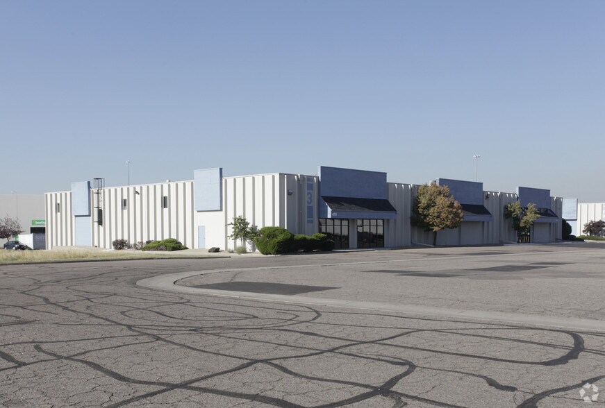 More Photos Of 550 E 76th Ave, Denver Unknown For Lease