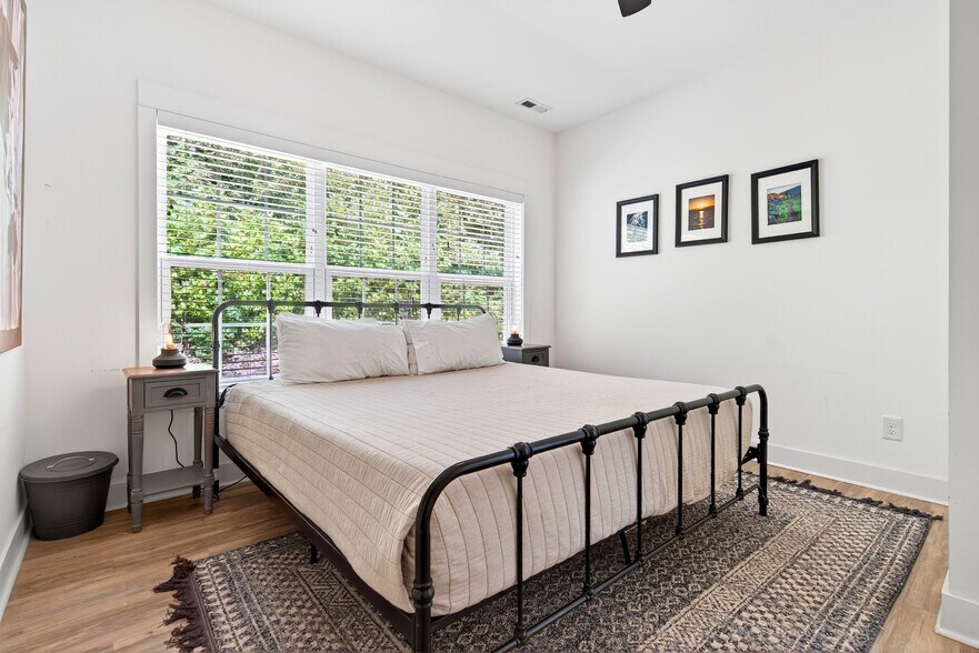 More Photos Of 8026 Buck Creek Rd, Marion Apartments For Sale