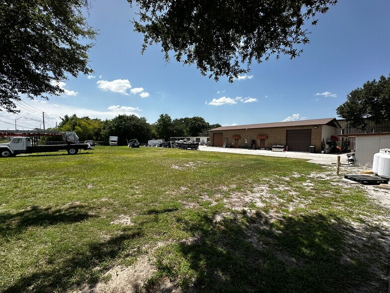 More Photos Of 3231 Drane Field Rd, Lakeland Industrial For Lease