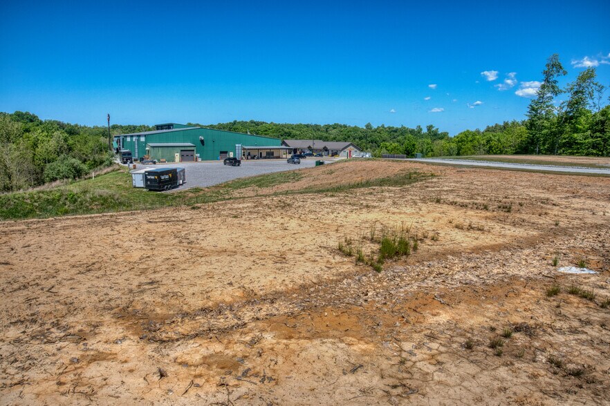 More Photos Of 192 Thunder Rd, Williamstown Land For Lease