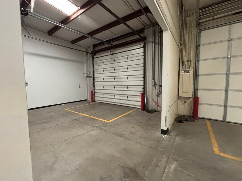 More Photos Of 738 Scarlet St, Grand Junction Warehouse For Lease