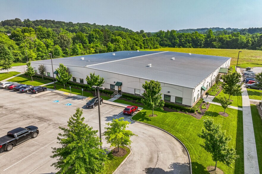 More Photos Of 3231 N Star Cir, Louisville Office For Lease