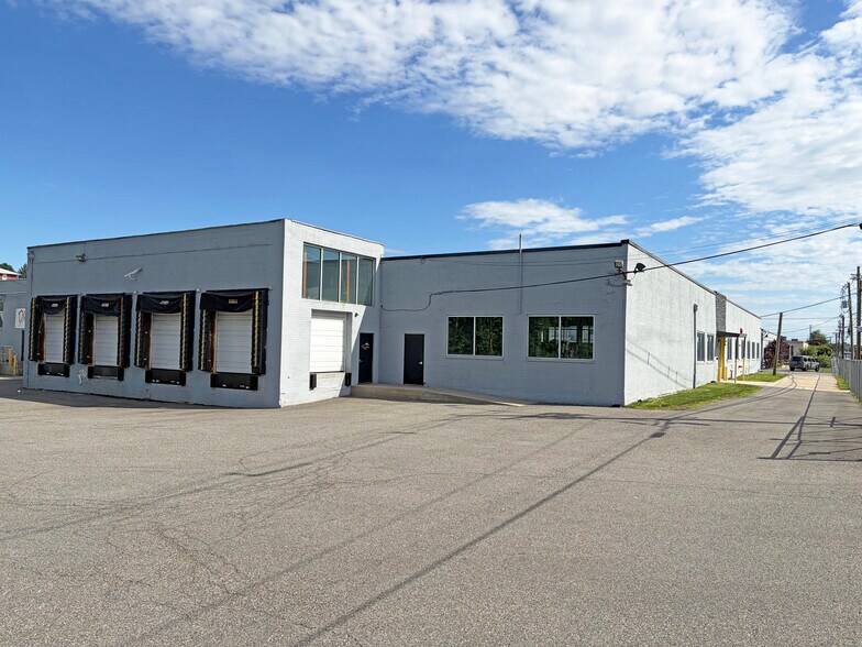 Primary Photo Of 215 S Newman St, Hackensack Warehouse For Lease