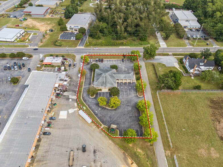 More Photos Of 239 Cedric St, Leesburg Office For Sale