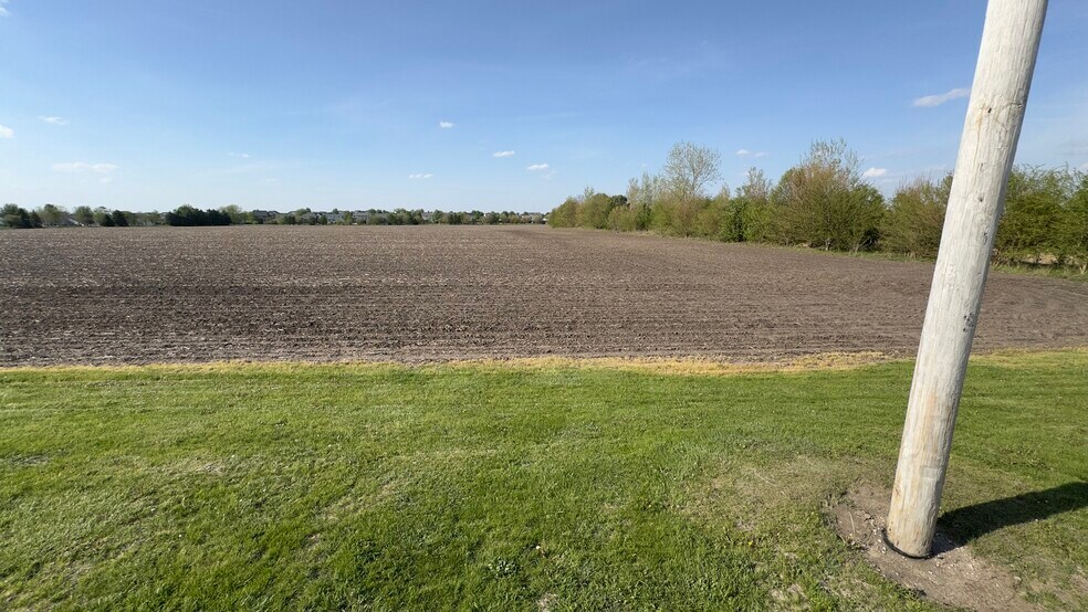 More Photos Of Pin 14-11-477-001 Northtown And Pipeline Rds, Normal Land For Sale