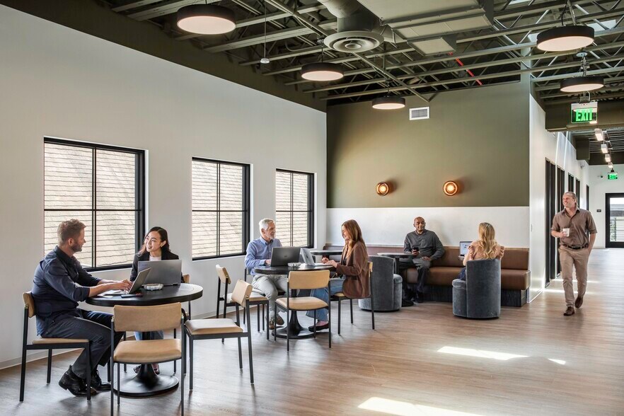 More Photos Of 191 N Orange St, Orange Coworking Space