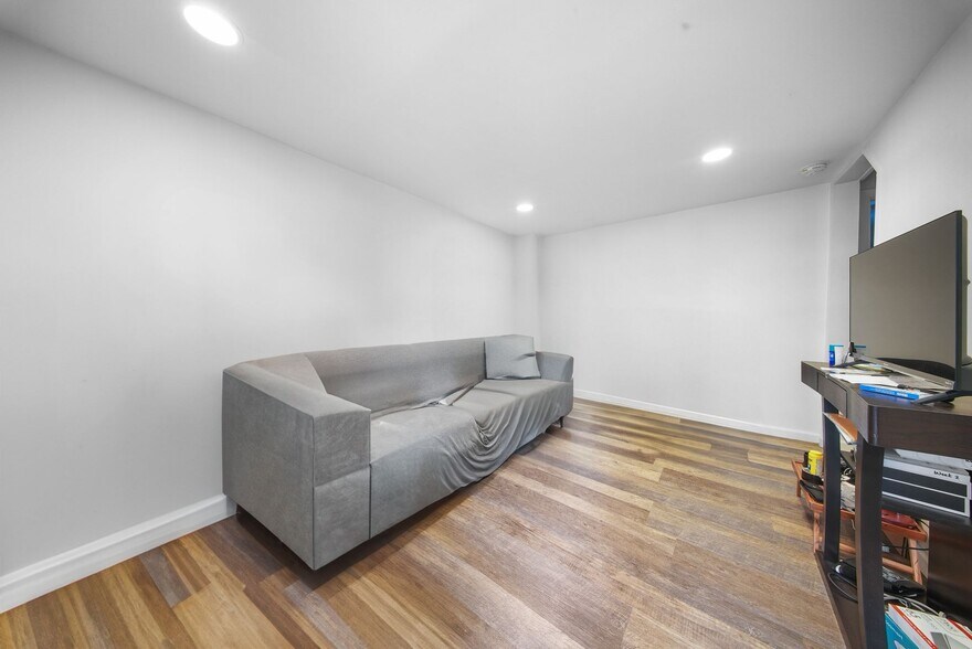 More Photos Of , Bridgeport Multifamily For Sale