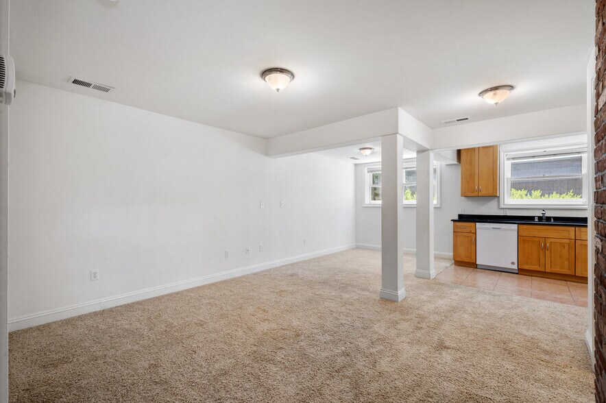 More Photos Of 333 G St, San Rafael Apartments For Sale