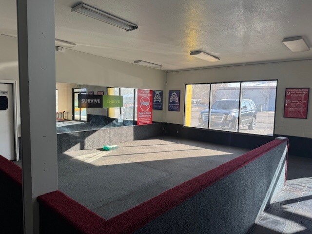 More Photos Of 380 Washington Blvd, Ogden General Retail For Lease