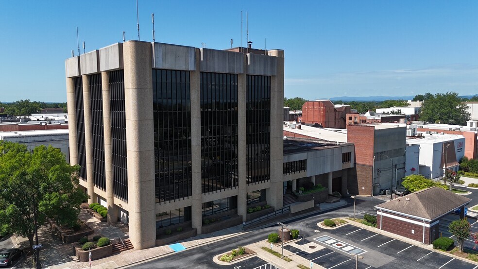 More Photos Of 200 1st Ave NW, Hickory Office For Sale