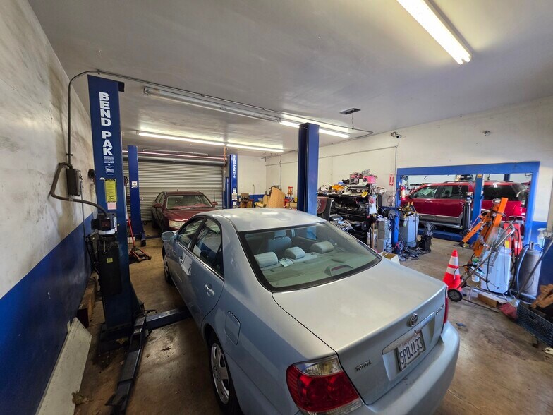 More Photos Of 13089 Century Blvd, Garden Grove Auto Repair For Sale