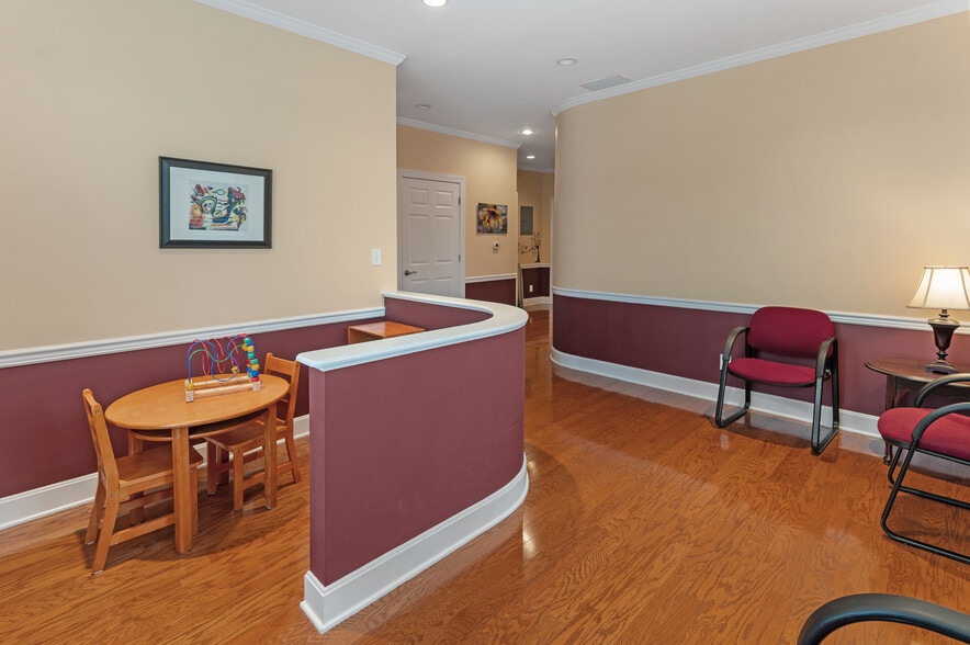 More Photos Of 815 John Harper Rd, Shepherdsville Office For Sale