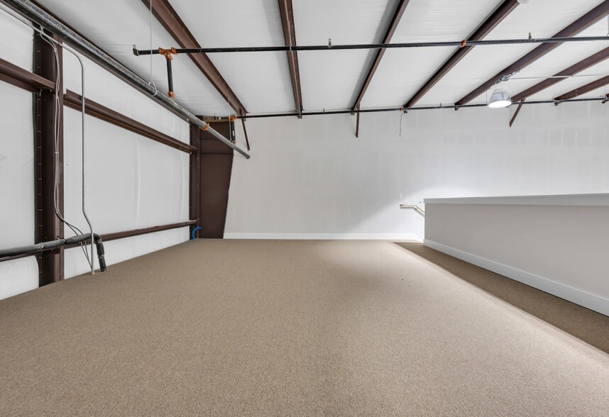 More Photos Of 312-332 Eldorado Pky, McKinney Warehouse For Sale