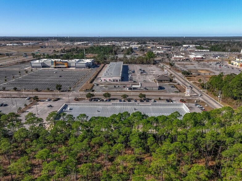 More Photos Of , D'Iberville General Retail For Sale