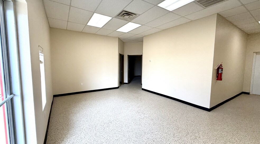 More Photos Of 9503 E County Road 97, Midland Warehouse For Lease