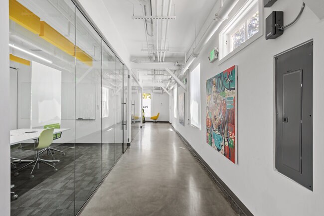 More Photos Of 241 El Camino Real, Menlo Park Storefront Retail Office For Sale