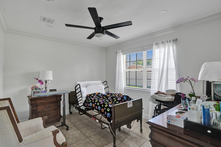 More Photos Of 4200 NE 19th Ave, Pompano Beach Assisted Living For Sale